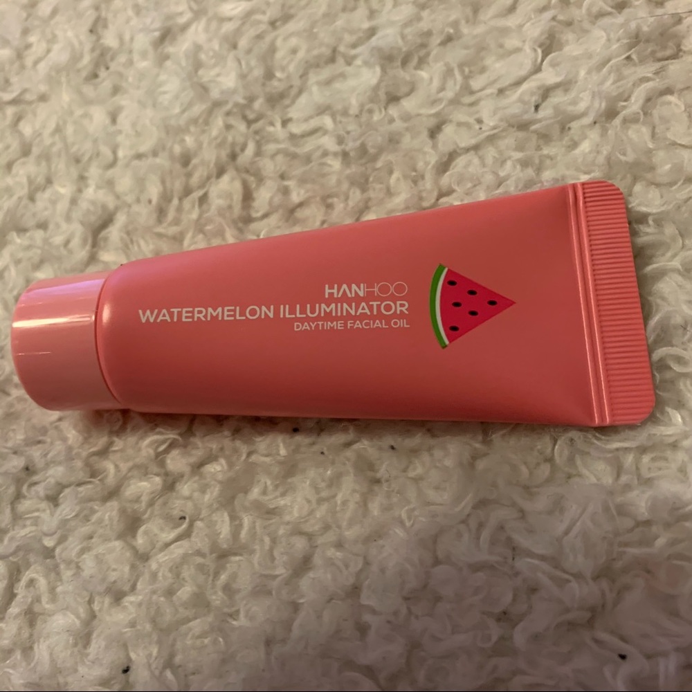 SOLD‼️‼️ Mini Makeup Haul! - Picture 4 of 8